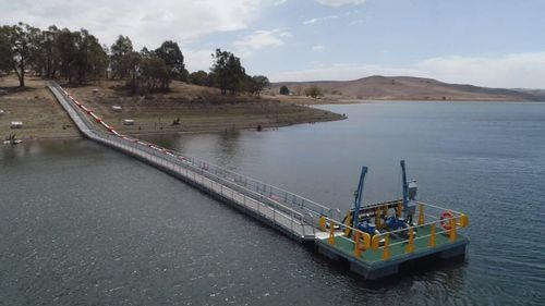 191008 NSW drought 20km pipeline water pumping solution Guyra News Australia