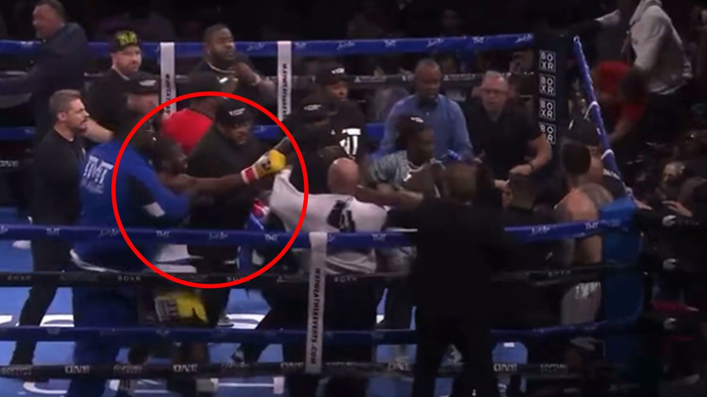 Referee unable to intervene as Floyd Mayweather's fight with mob boss' grandson descends into chaos