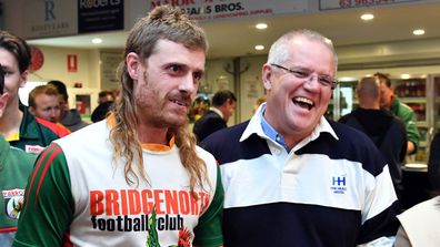 Scott Morrison gets the endorsement of a mulleted Tasmanian.