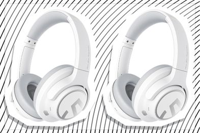 9PR: SoundPEATS Space Noise Cancelling Headphones, White