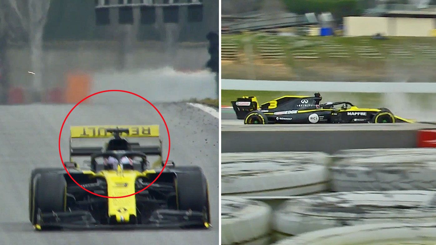 Ricciardo's rear wing flies off