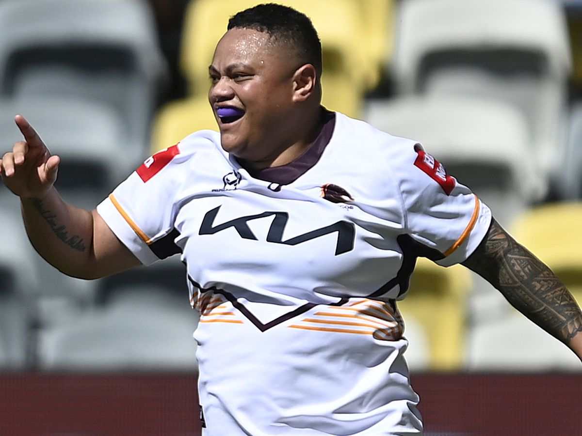 Mele Hufanga scores four as Broncos hammer NRLW Cowboys