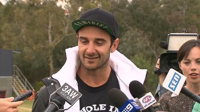 Jobe Watson praised for his hat choice at media conference