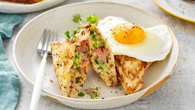 Ham and egg jaffle with zucchini