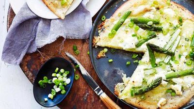 <a href="http://kitchen.nine.com.au/2016/05/16/12/14/asparagus-potato-and-goats-cheese-pizza" target="_top" draggable="false">Asparagus, potato and goats' cheese pizza</a>