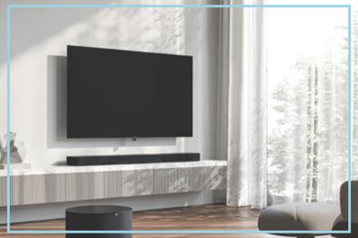 9PR: Loewe 55-Inch Bildi UHD Smart OLED TV