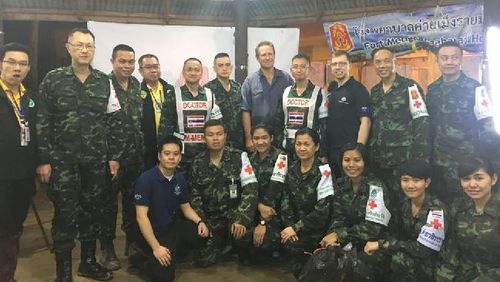 Foreign Minister Julie Bishop has tweeted a photo of members from the Thai rescue team including Dr Harris. Picture: Twitter