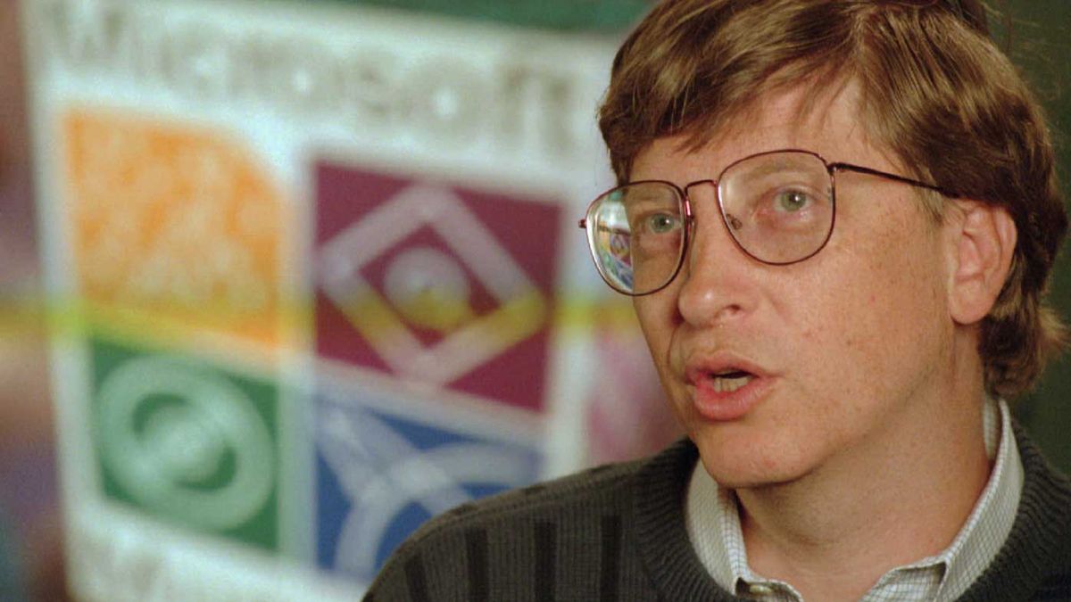 Bill Gates became the world's richest man in 1995.