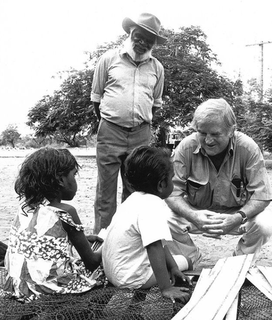 Fred Hollows visiting a community in Broome.