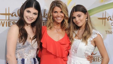 Isabella Rose Giannulli, Lori Loughlin and Olivia Jade Giannulli in 2017