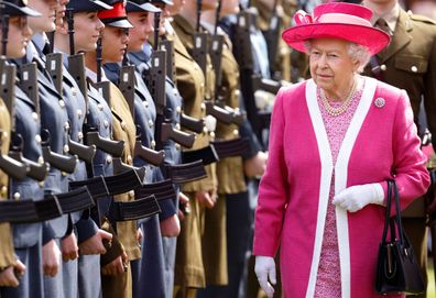 A peek inside the Queen's (many!) handbags — and their role in royal life -  Chatelaine