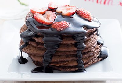Vegan chocolate pikelets with chocolate topping