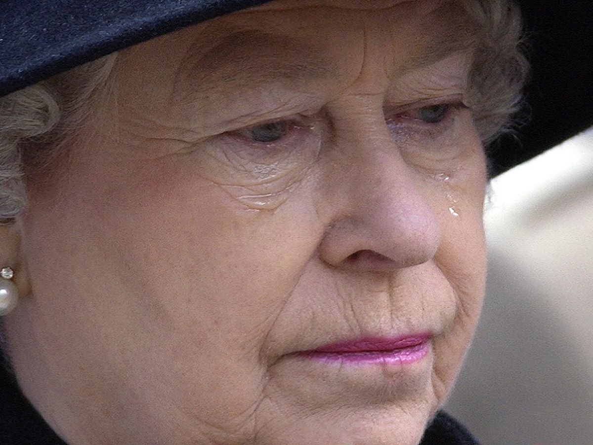 Who will support Queen Elizabeth now Prince Philip is gone - 9Honey