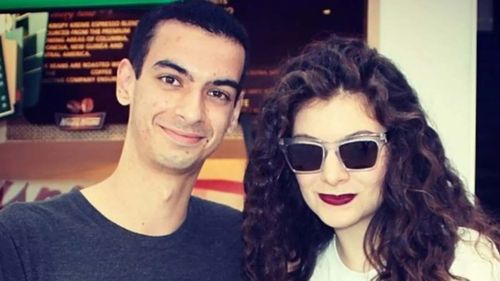 Lamarre avec le chanteur kiwi Lorde.