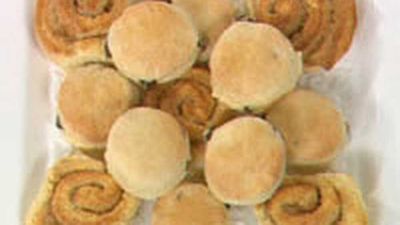 <a href="http://kitchen.nine.com.au/2016/05/17/18/10/sultana-scones" target="_top">Sultana scones</a> recipe
