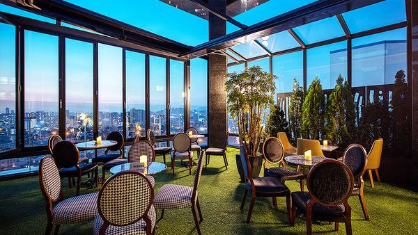 Kloud bar at Mercure Seoul Ambassador Gangnam Sodowe (supplied)