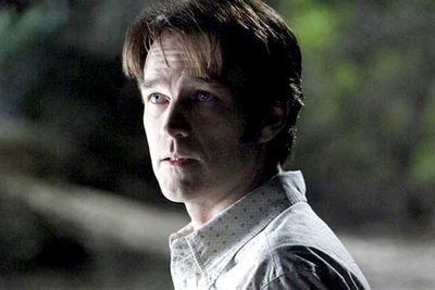<B>The accent:</B> In <I>True Blood</I>, Moyer plays the 107-year-old vampire Bill Compton, seducing telepathic waitress Sookie Stackhouse with his whispered southern accent. "<I>Sookeh</I>!"<br/><br/><B>But you'd never know he's actually...</B> British. Born in Essex, England, Moyer spoke in his native accent when performing with the National Theatre of Wales, the Royal Shakespeare Company and the Oxford Stage Company, before transitioning to film and television.