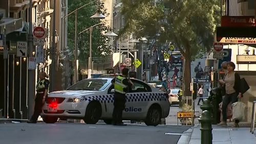 The bomb scare shut down several streets in the Melbourne CBD.