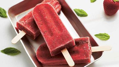 Lickalix Italian strawberry ice block