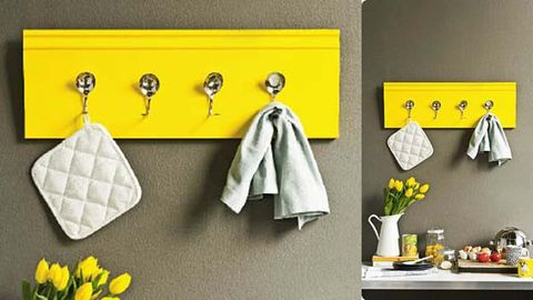 Handy Woman: Kitchen hooks