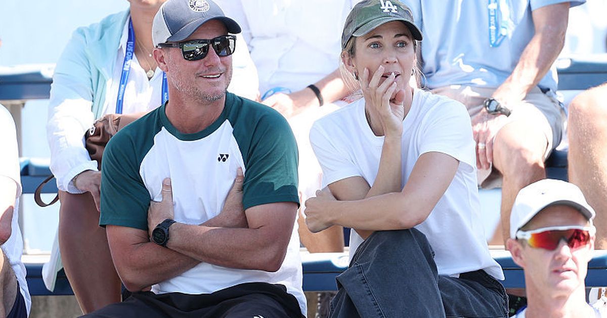 Lleyton and Bec watch son's nail-biting US Open match