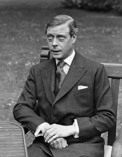 Graftieaux claims his father was born after his grandmother's affair with Edward VIII. 