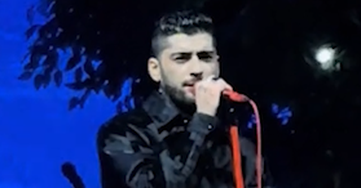 Zayn Malik Mengungkapkan One Direction Banding di Crowd di acaranya, tiga bulan setelah kematian Liam Payne