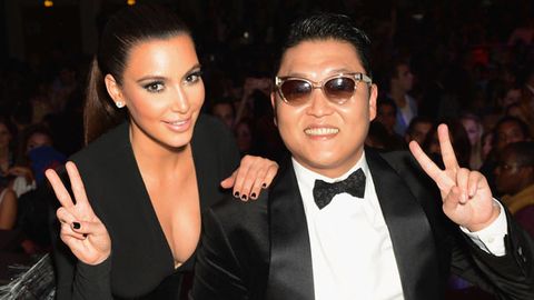 Peace: Kim Kardashian and Psy at the MTV EMAs 2012