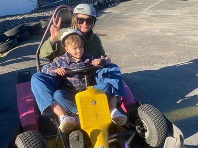 michelle bridges and son axel ausbike