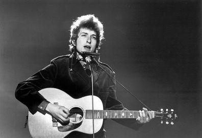 Bob Dylan performing at BBC TV Centre, London, 1st June 1965. Dylan recorded two 35-minute TV programs for the BBC at the session. 