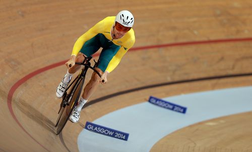 Bobridge winning Gold in the Men's 4000m Individual Pursuit.