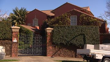 Malcolm and Lucy Turnbull's Point Piper mansion. (9NEWS)