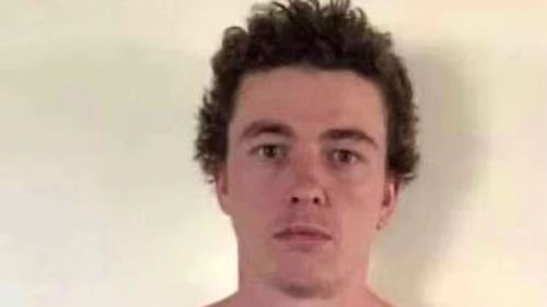 Daniel Billings apareceu brevemente no Tribunal Local de Parkes na manhã de quinta-feira por meio de link audiovisual do Centro Correcional de Gerenciamento de Alto Risco na prisão de Goulburn.