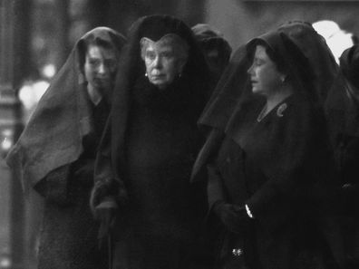 Princess Elizabeth, Queen Elizabeth, and Queen Mary at the funeral of King George VI of England (Photo by © Hulton-Deutsch Collection/CORBIS/Corbis via Getty Images)