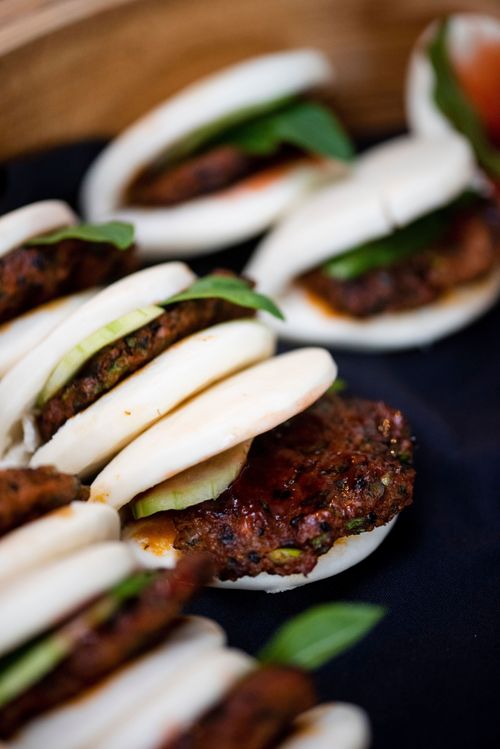 Steamed Gua Bao Buns With Grilled BBQ feat. v2food.