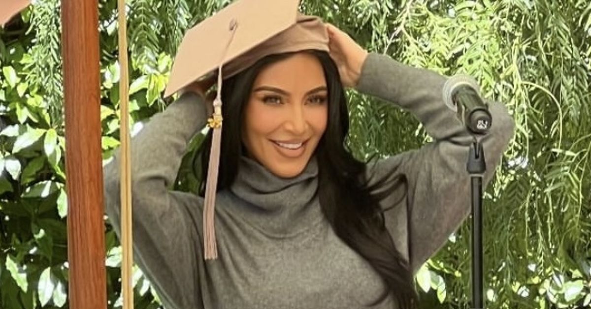 'I never gave up': Kim Kardashian's defiant message after law school graduation