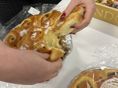 aldi christmas brioche jo abi 9honey consumer reporter