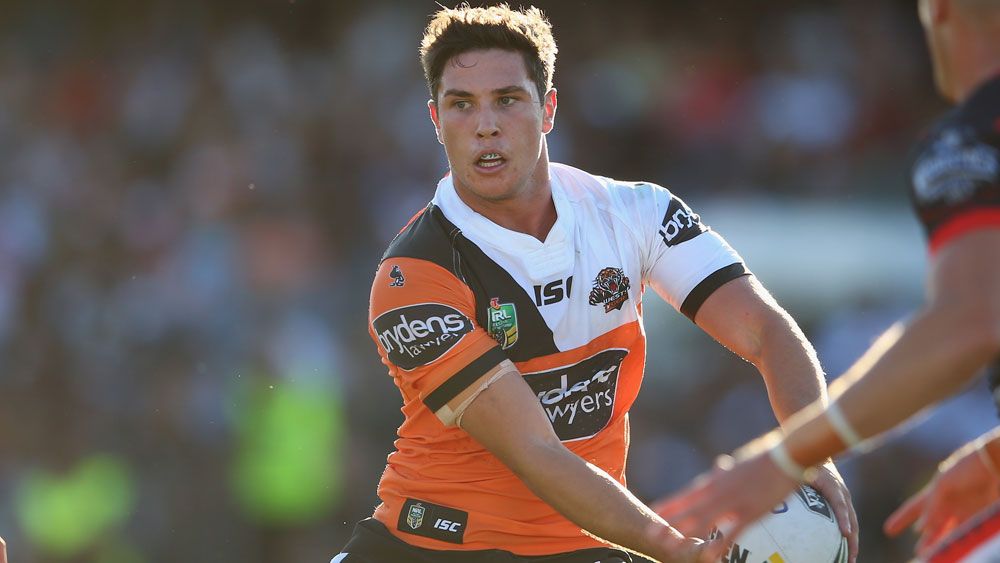 Wests Tigers withdraw offer to Mitchell Moses, deny request for immediate release