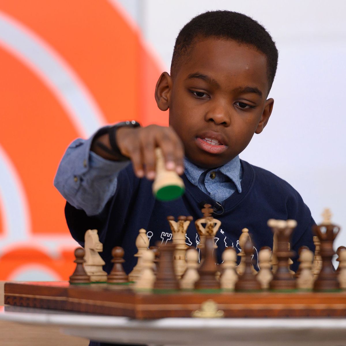 Nine-year-old chess prodigy told he can stay in UK, Chess