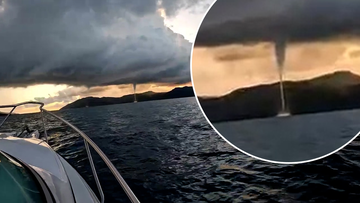 Fishermen stumble on waterspout in the Whitsundays