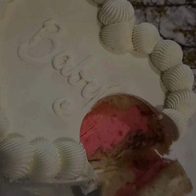 Harry Himmelberg and his partner Taylia Sarris's gender reveal cake.