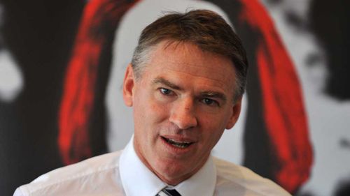 Oakeshott takes fresh shot at election