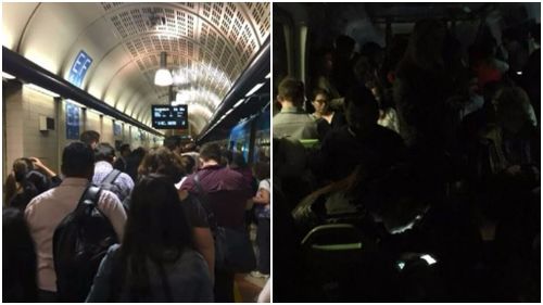 Hundreds of passengers stuck on Melbourne trains for up to two hours in City Loop power failure