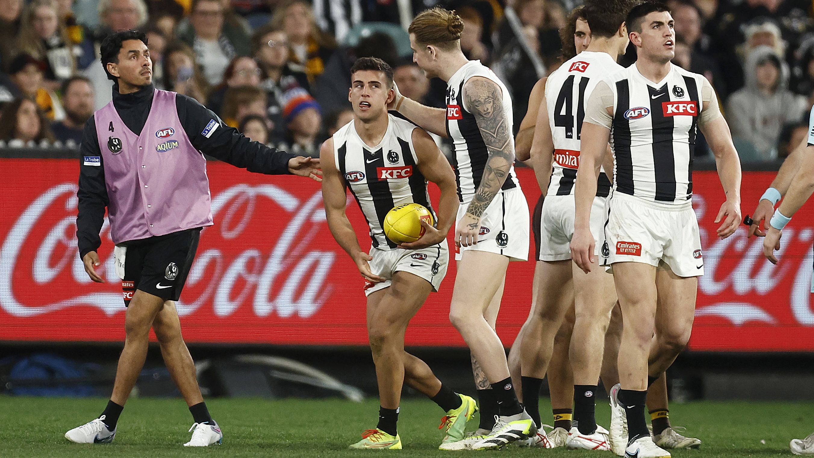 Collingwood star Nick Daicos to miss at least six weeks as scans reveal 'hairline fracture' in right knee