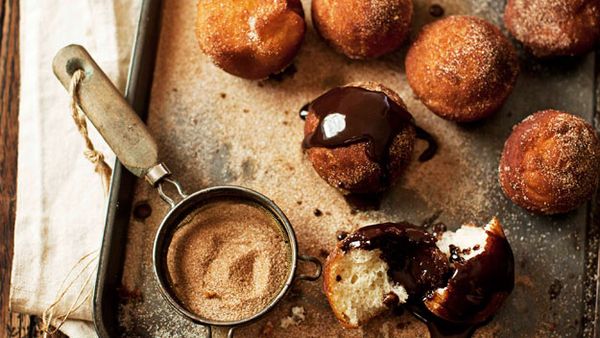 Cinnamon bombolini