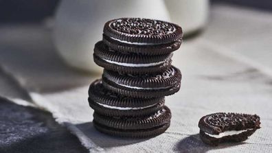 Oreo cookie