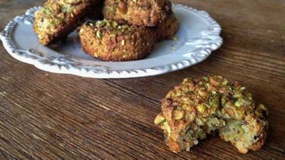 <strong>Pistachio cookies</strong>