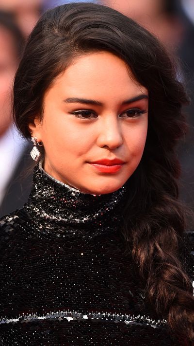 <p>Aussie <em>Mad Max: Fury Road</em> breakout star <strong>Courtney Eaton</strong>'s chunky braid and coral lip perfectly complemented her sparkling Chanel look.</p>