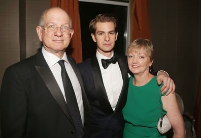 NEW YORK, NY - JUNE 10:  Andrew Garfield and parents pose at the 2018 O&M Private Tony After Party at The Carlysle Hotel on June 10, 2018 in New York City.  (Photo by Bruce Glikas/Bruce Glikas/FilmMagic)