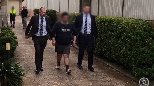 L'avvocato avrebbe contribuito a riciclare denaro per un sindacato criminale.